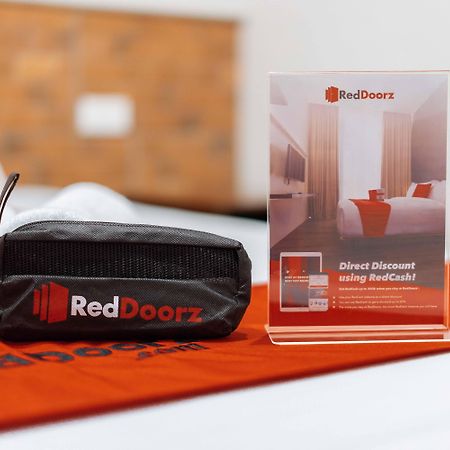 Reddoorz At Traveler'S Inn Bajada Davao City Εξωτερικό φωτογραφία