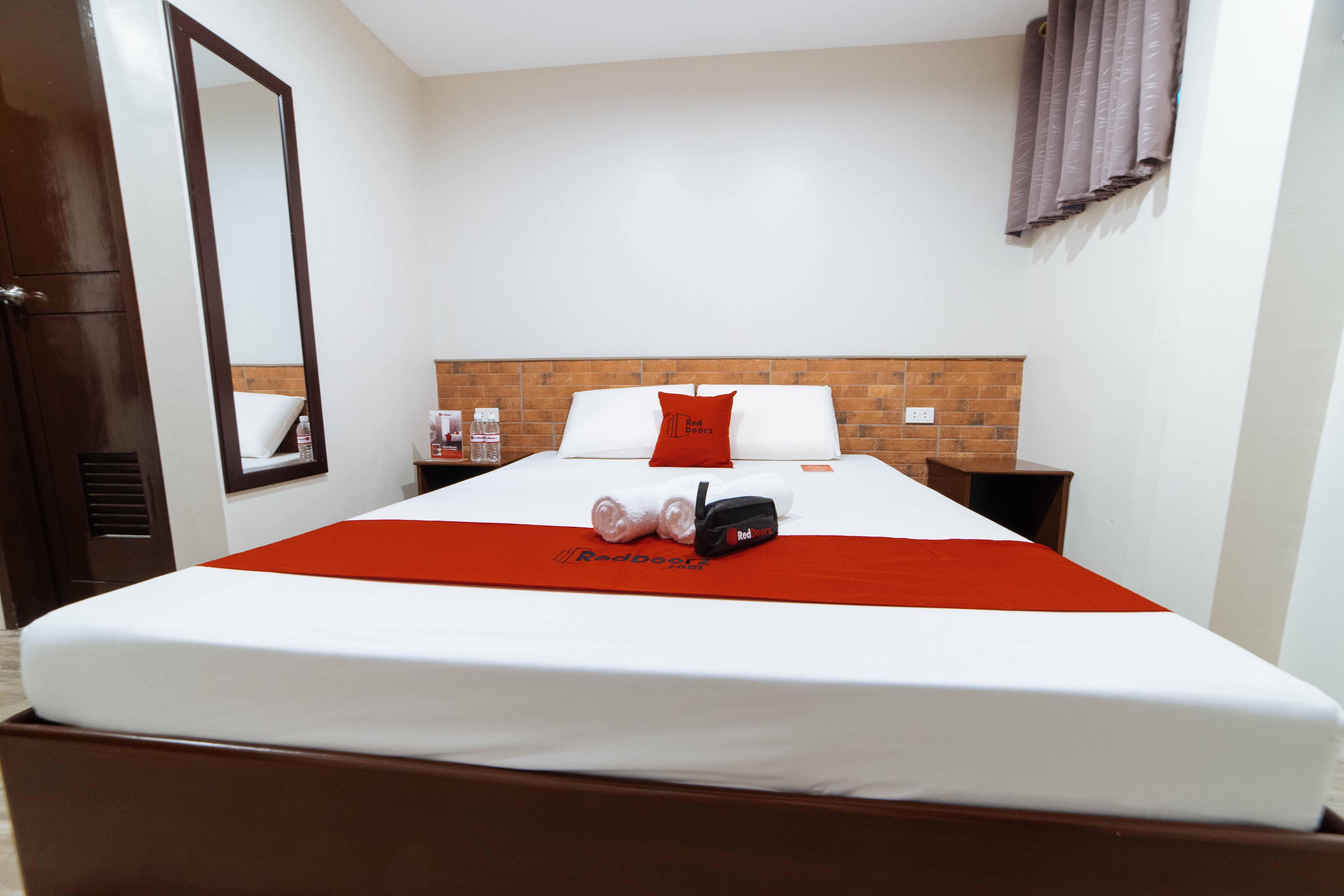 Reddoorz At Traveler'S Inn Bajada Davao City Εξωτερικό φωτογραφία
